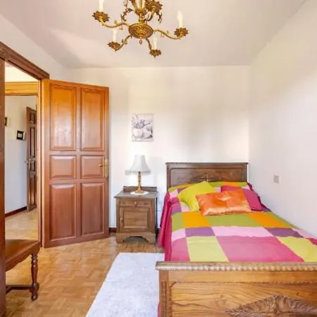 Bungalow En Colloto, Espana Campsite